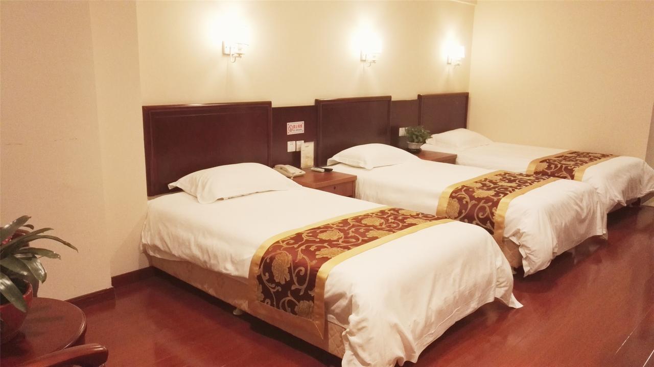 Greentree Inn Zhejiang Ningbo South Railway Station Express Hotel Kültér fotó