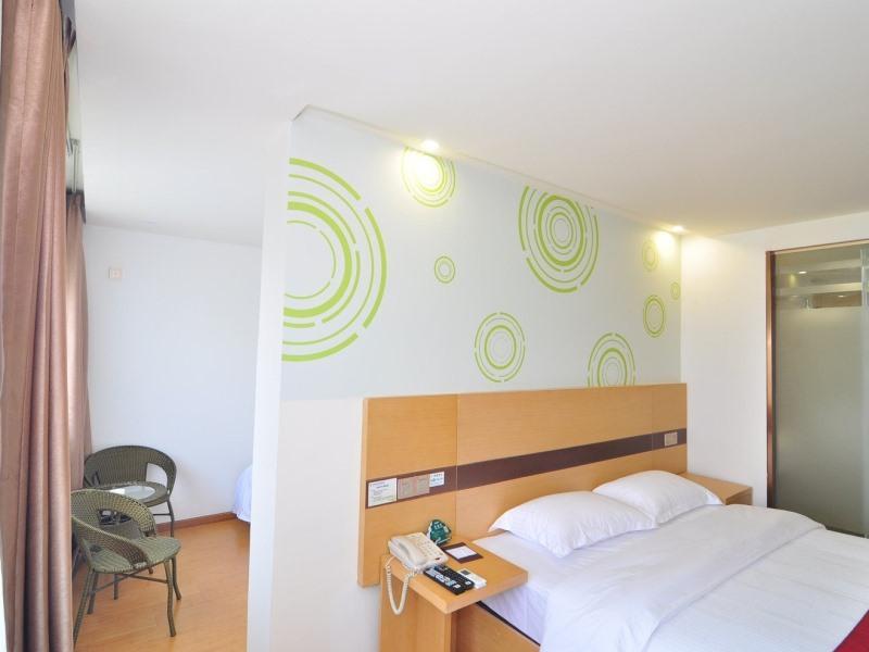 Greentree Inn Zhejiang Ningbo South Railway Station Express Hotel Kültér fotó